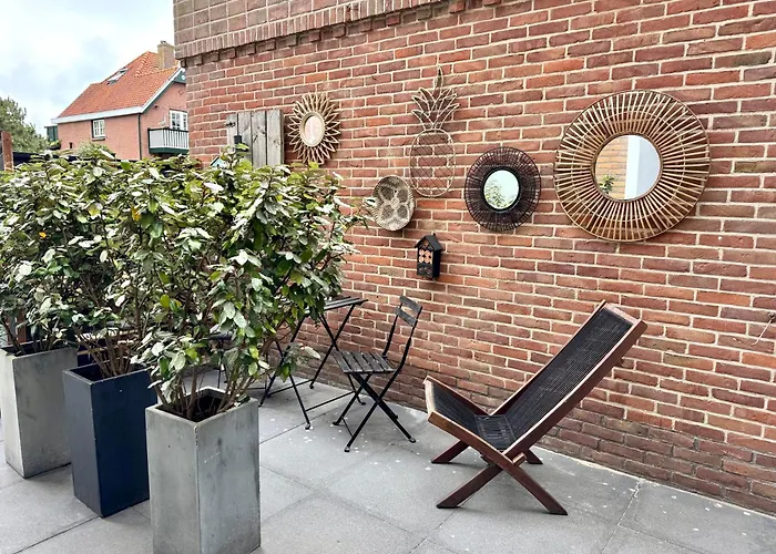 Shorestay Beachhouse Apartment