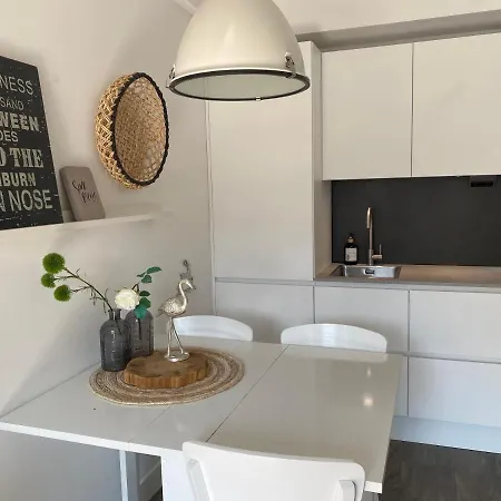 Shorestay Beachhouse *