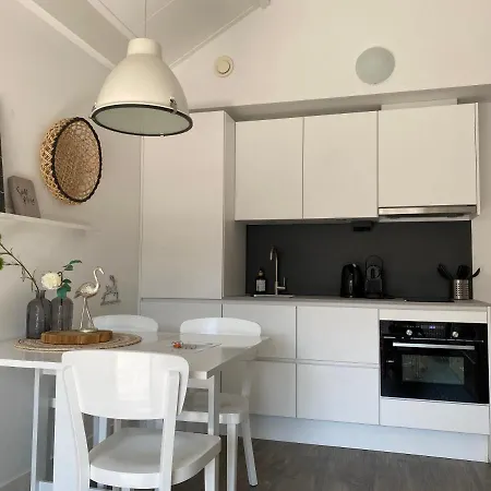 Shorestay Beachhouse
